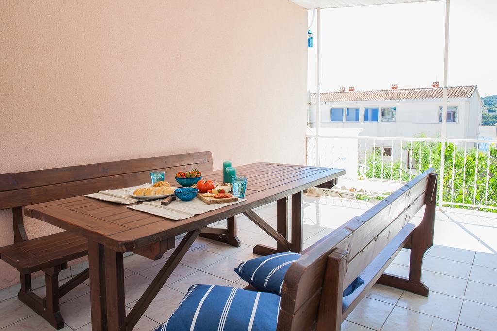 Hana Home - Apartments Tisno Kültér fotó
