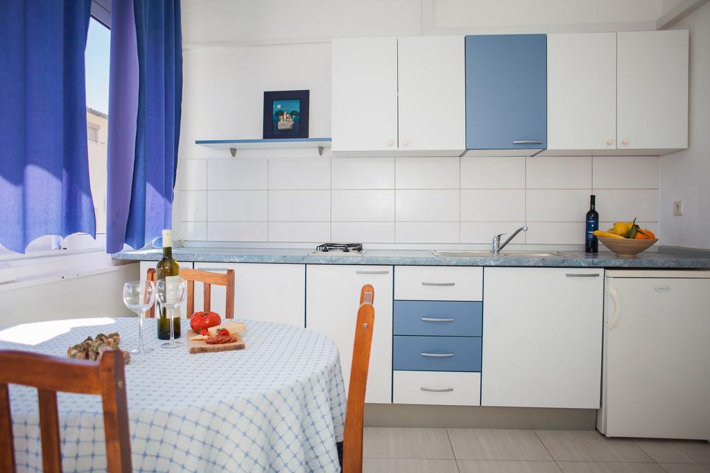 Hana Home - Apartments Tisno Kültér fotó