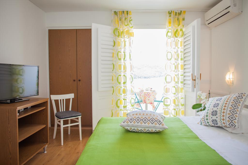 Hana Home - Apartments Tisno Kültér fotó